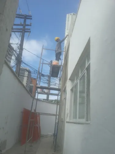 Construção e reformas de casas ,condomínios  etc...