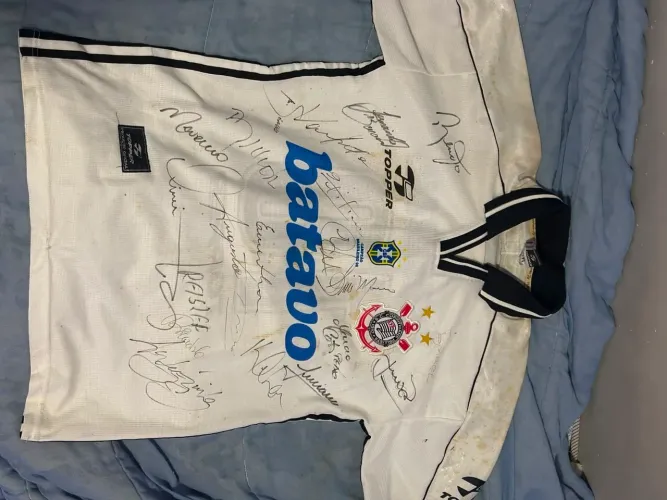 Camisa Corinthians autografada título brasileiro de 1998