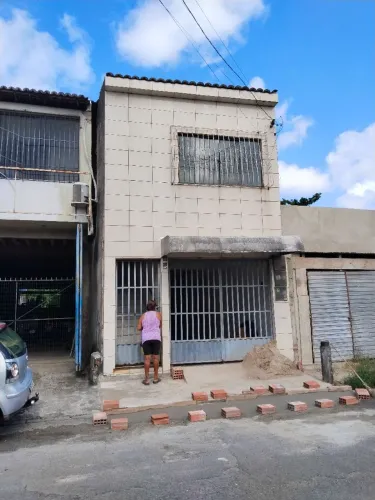 Vendo uma casa de andar no Bugio.(Leia o anúncio)