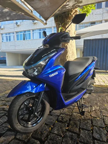 Yamaha Fluo Hibrida 