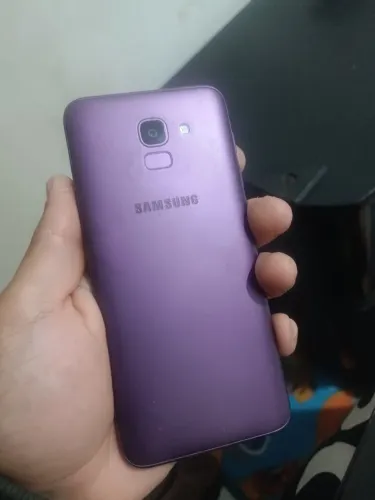 Samsung j6