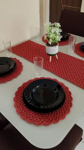 Jogo de mesa posta em crochê