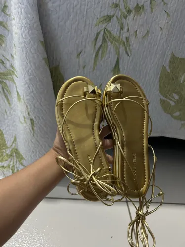 Papete dourada, usada apenas 2 vezes