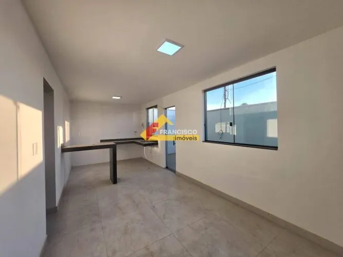 Casa à venda, 2 quartos, 1 vaga, São Simão - Divinópolis/MG