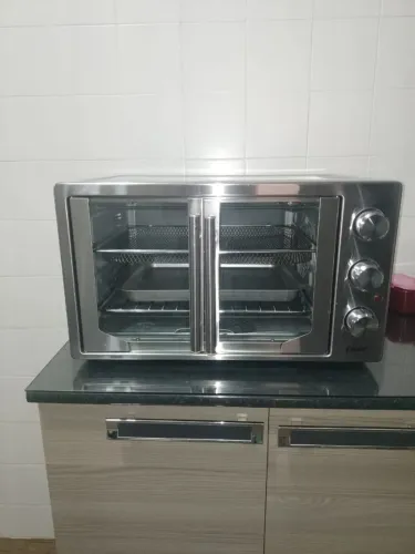 Forno e Fritadeira Sem Óleo Oster 42L French Door 2 em 1