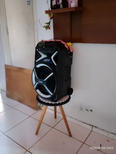Caixa de som nova