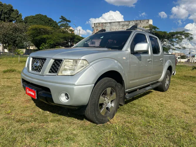 Nissan Frontier Se/se Strik CD 4X4 2.5 TB Dies. 2009