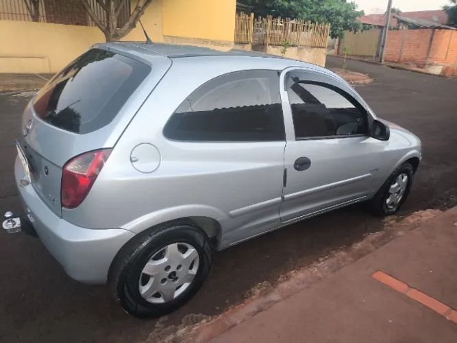 Imagem de Chevrolet Celta Life/ LS 1.0 MPFI 8V Flexpower 3P 2009