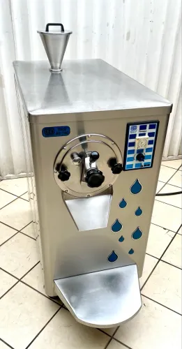 Produtora de sorvete e açaí Bertollo 80/100