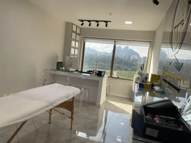 Ótima sala comercial para área da Saúde ou Estética. Período manhã ou tarde.