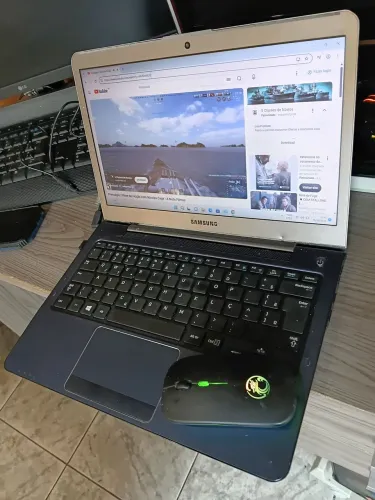 Ultrabook Sansung (( i7 )) 13.3 polegadas 8GB SSD-220 FULL HD + Mouse Gamer