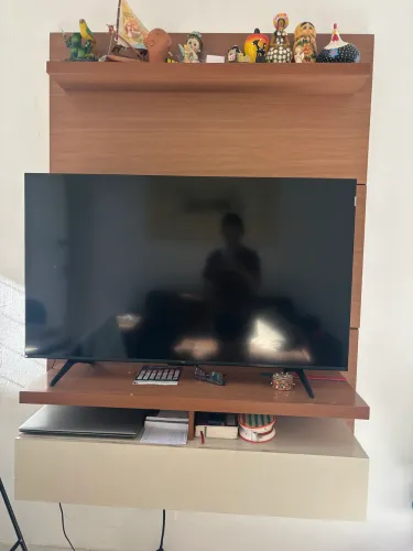 Rack suspenso para sala