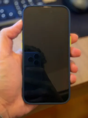 iPhone 15 128gb 88% bateria