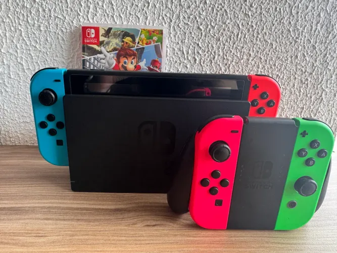 NINTENDO SWITCH CONSOLE