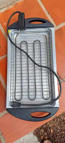 Churrasqueira elétrica portátil de mesa