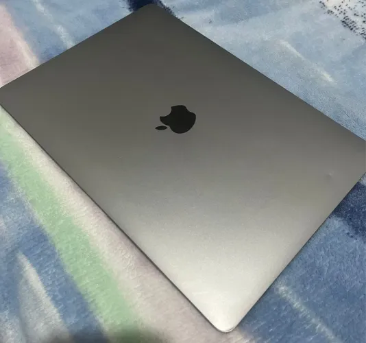 MacBook本体 Mac Book Air Retina 13-inch 2018 8ec71707fc.jpg