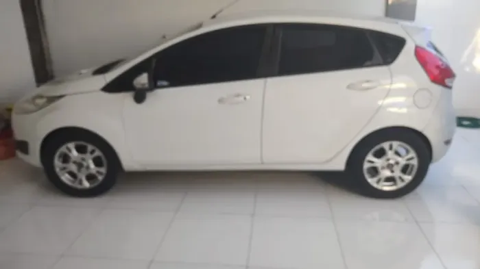 Ford Fiesta 1.5 16V Flex Mec. 5P 2014