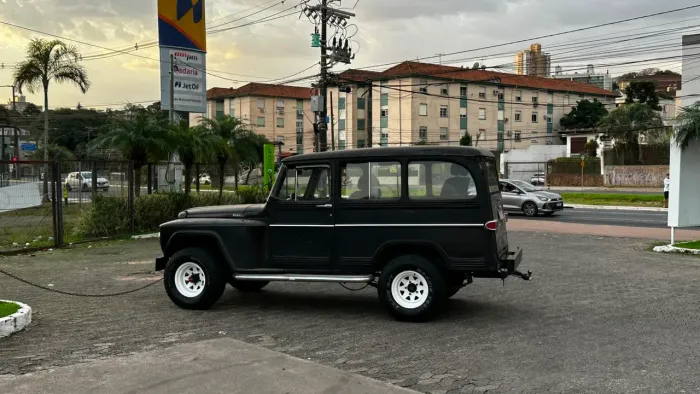 Willys Overland Jeep 2.6 12V Gasolina 2P 1965