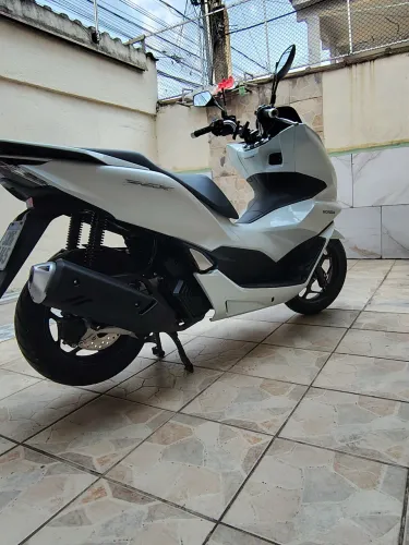 PCX 24/24 única dona.