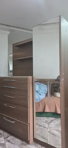 Cômoda com espelho e sapateiro 