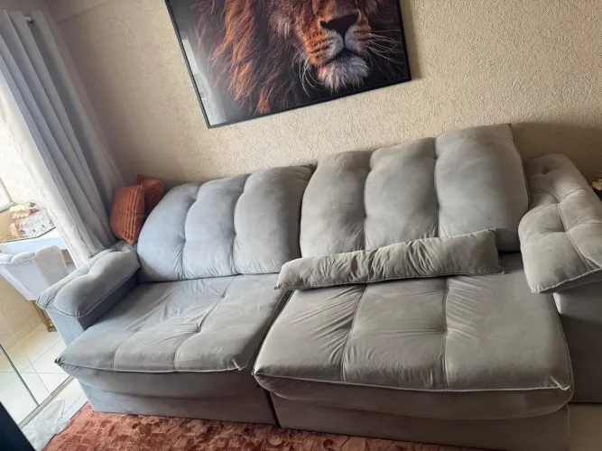 Sofá retrátil e reclinável