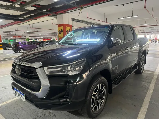 Toyota Hilux CD SRX 4X4 2.8 TDI 16V Diesel Aut. 2021