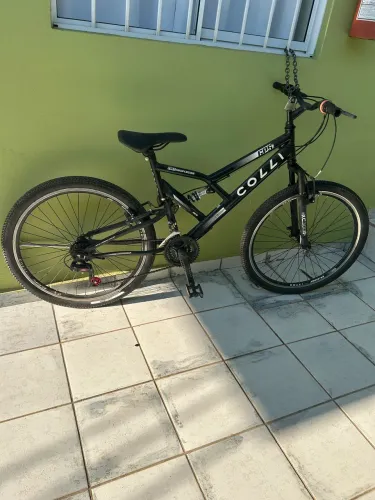 Bicicleta Colli,aro26, 21 marcha,feito manutenção/engraxamento. Com nota fiscal.