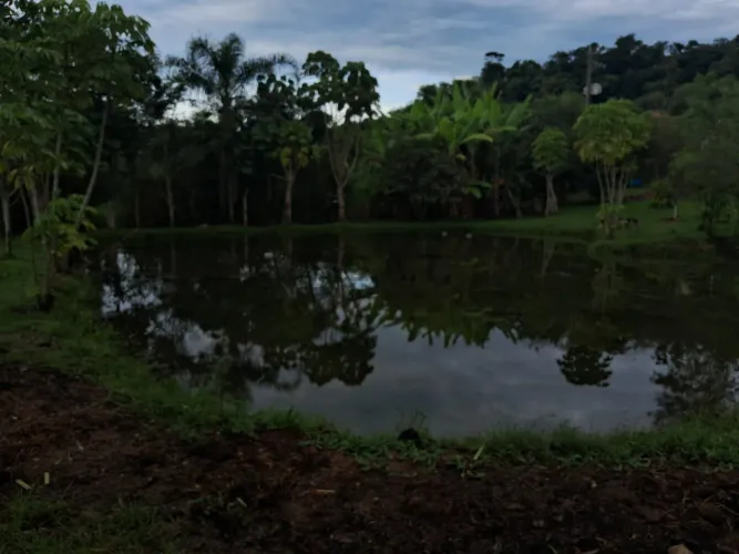 Chácara à venda em Piedade-SP, Bairro dos Leites: 2 quartos, 1 suíte, 2 salas, 2 banheiros