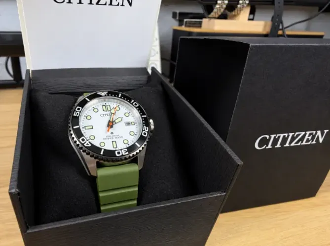 Relógio Citizen Promaster Marine 200m Branco (Eco-Drive 1 ano)