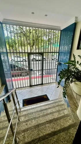 Apartamento 02 Quartos + 01 de empregada Parque Moscoso - Vitória - ES