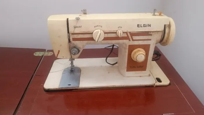 Máquina de costurar