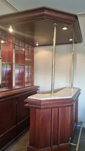 Bar Pub Inglês Mogno Legítimo Anos 80 E Mármore Crema Marfil