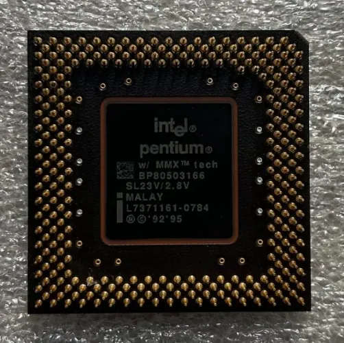 Processador Intel Pentium MMX 166MHz Socket 7 SL23V Original Retro PC