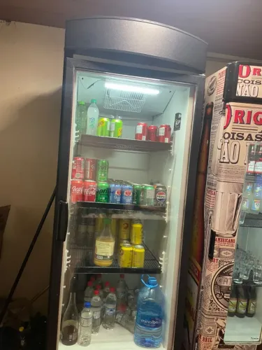 Geladeira Expositora Metalfrio 580l