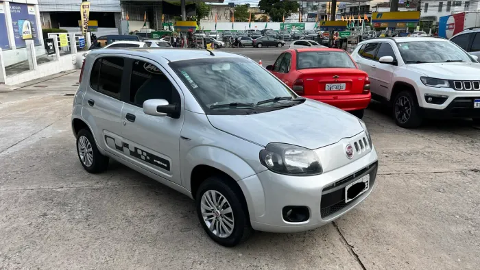Fiat Uno Vivace/rua 1.0 EVO Fire Flex 8V 5P 2014