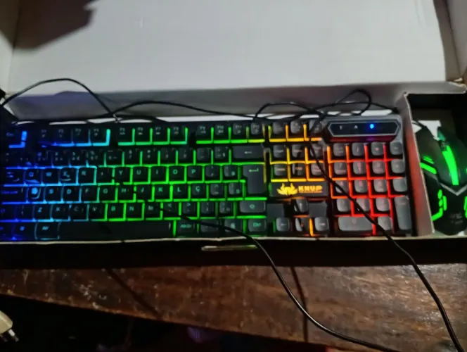 Vendo esse kit para jogos no celular está top semi novos 