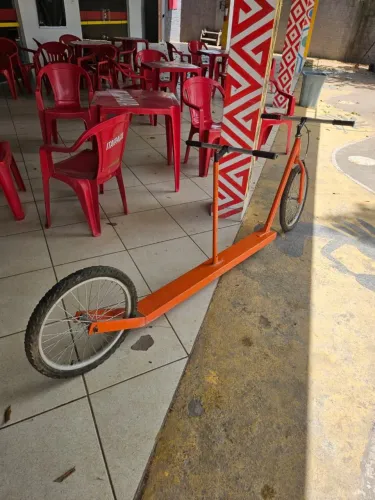 O patinete ecocase caseiro aro 20