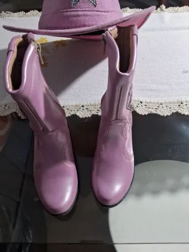 Chapéu e bota infantil