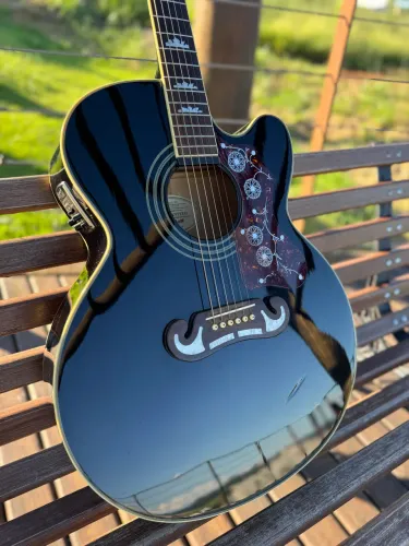 Violão Epiphone EJ200