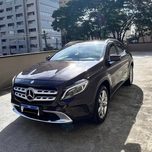 Mercedes-Benz GLA 200 Adv. 1.6/1.6 TB 16V Flex Aut. 2016