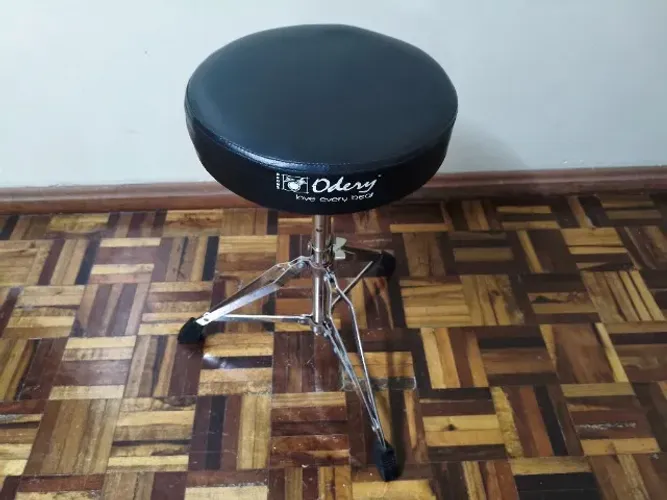 Banco Odery com Pés Duplos