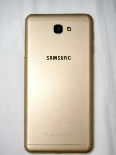 Samsung J7 Prime