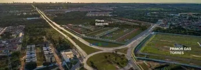 Terreno 200m² no Condomínio Esmeralda