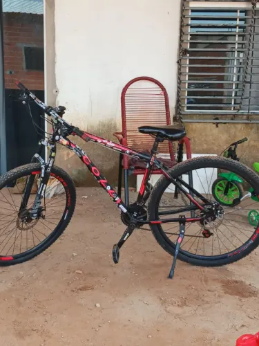 vendo por 600 essa linda bicicleta aro 29.