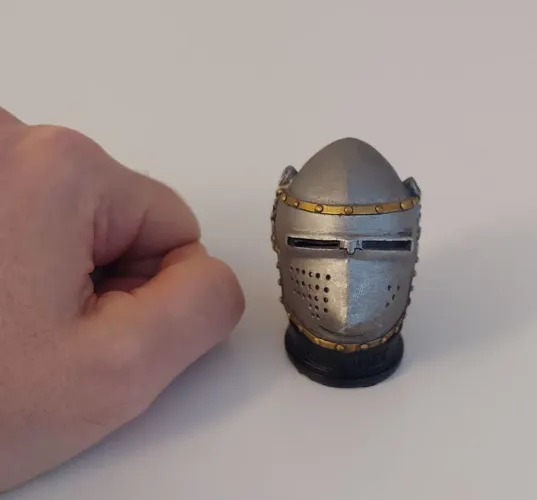 Miniatura de capacete elmo medieval