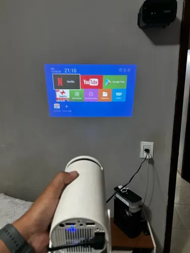 Projetor HY300
