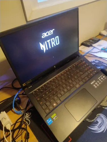 Notebook rtx 4060 I5 nitro V15