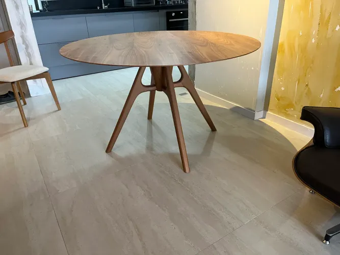 Mesa de Jantar Redonda