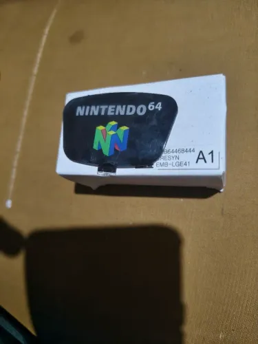 Logo frontal do Nintendo 64
