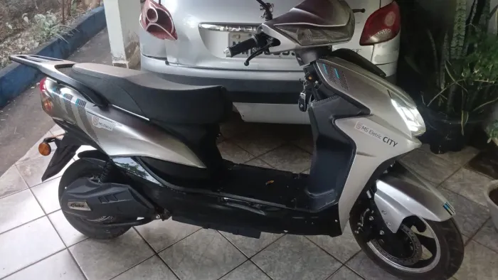 Moto elétrica city 2000